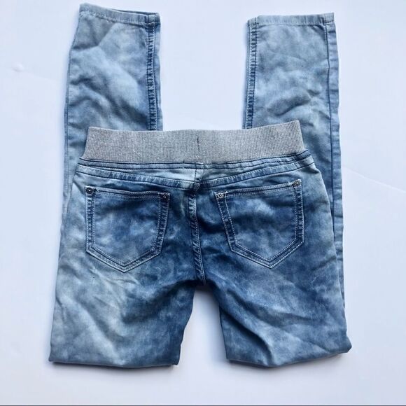 3/$25 VIGOSS STONEWASHED PULL-ON SKINNY JEANS - Picture 3 of 9